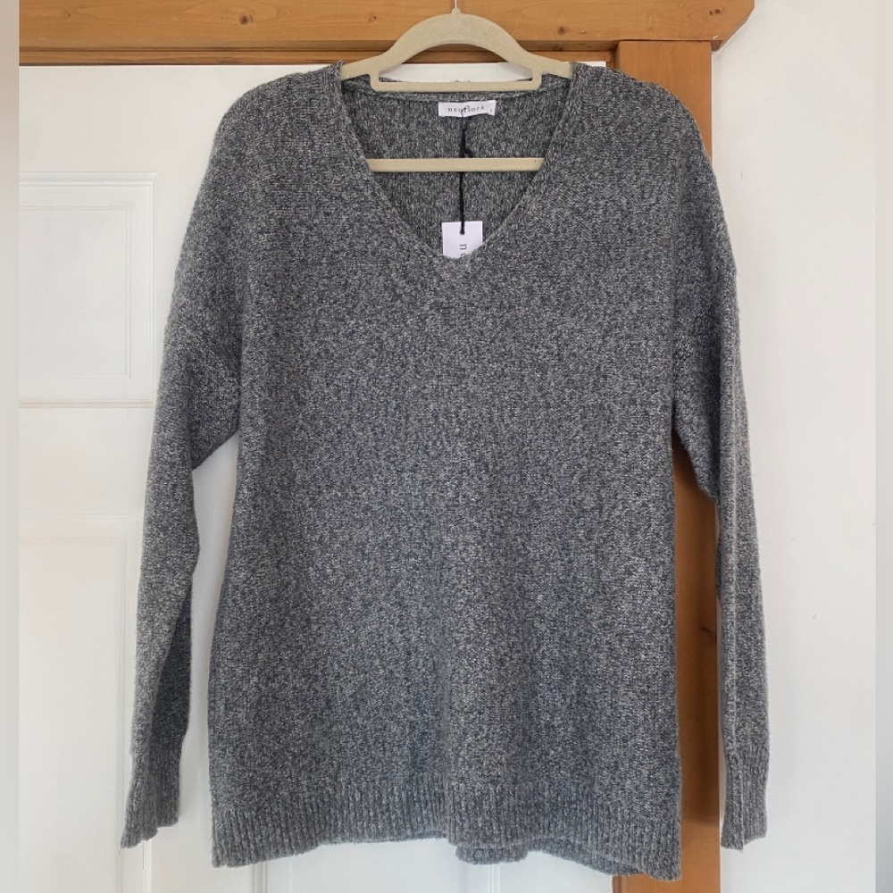 Neuflora Lanesboro sweater size Large